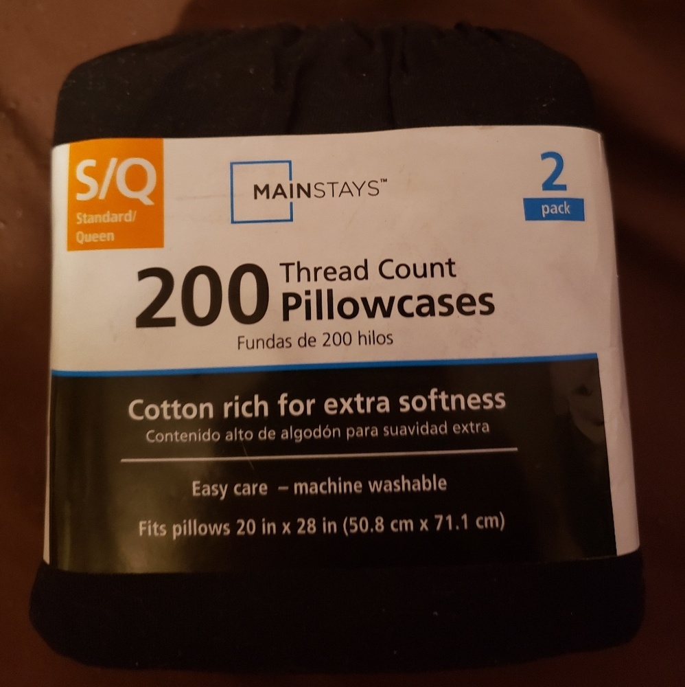 Mainstays BRAND NEW pillowcases (2)